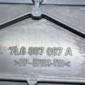 Заглушка крюка заднього бампера Volkswagen Touareg I (2002-2010) 7L6807087A
