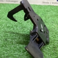 Замок капоту  Volkswagen Touareg I (2002-2010) 6Q0823480B