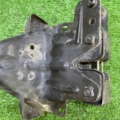 Замок капоту  Volkswagen Touareg I (2002-2010) 7L0823509C