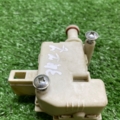 Замок открывания лючка бензобака Volkswagen Touareg I (2002-2010) 1J0810773D