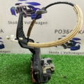 Замок задніх правих дверей дефект кріплення Volkswagen Touareg I (2002-2010) 7L0839016