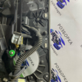 Механизм стеклоподъемника двери задней правой Volkswagen Touareg II (2010-2018) 7P6839756A