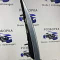 Рейлинг крыши правый Volkswagen Touareg II (2010-2018) 7P6860044A