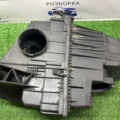 Корпус воздушного фильтра Volkswagen Transporter T5 (2003-2015) 7H0129601J