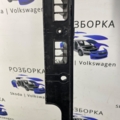 кронштейн бампера заднього, центральний  Volkswagen Transporter T5 (2003-2015) 7H0807723