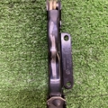 обмежувач зсувної двері, нижній на кузові  Volkswagen Transporter T5 (2003-2015) 7H0843414C
