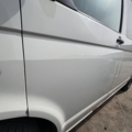 Передня ліва тверка Т5 біла Volkswagen Transporter T5 (2003-2015)