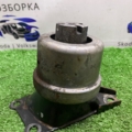 Подушка (опора) двигуна, права Volkswagen Transporter T5 (2003-2015) 7H0199256H